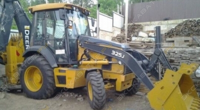 John Deere 325K [1]