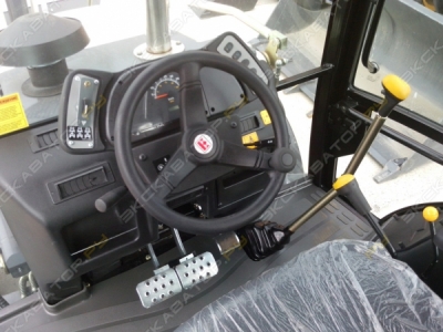 RM-Terex TLB 825 [1]