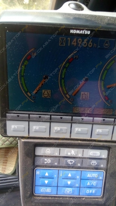 Komatsu PC300-8 [1]