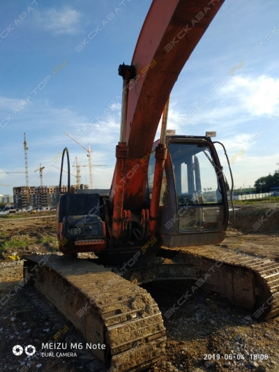 Hitachi ZX200 [1]
