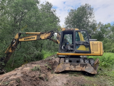 Komatsu  PW130-6 [2]