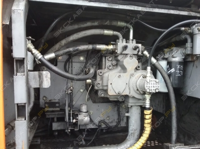 Hitachi ZAXIS 450 [2]