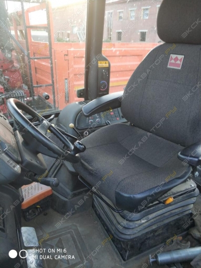 Terex TLB825 [3]