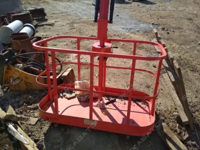 Terex TLB825 [1]