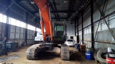 Hitachi ZX330 [1]