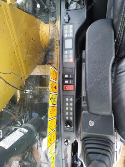 Caterpillar M322D MH Wheel [4]