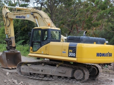 Komatsu PC300-8 [0]