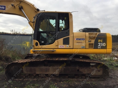 Komatsu PC210 [2]