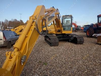 Komatsu PC220-8M0 [1]