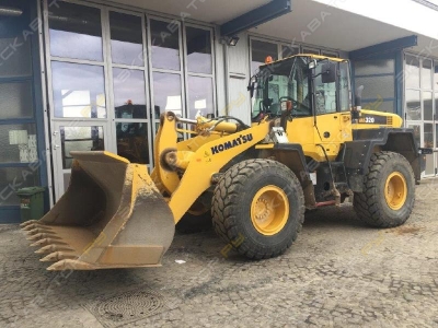 Komatsu WA320-5 [0]