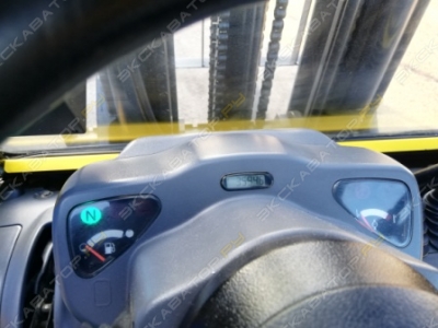 Komatsu FD30T-17 [1]