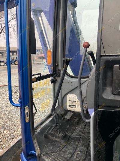 Komatsu PC38UU [3]