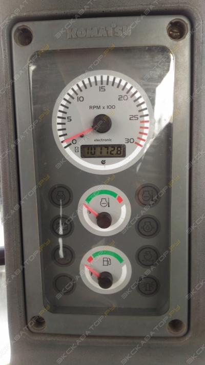 Komatsu WB93S-5 [3]