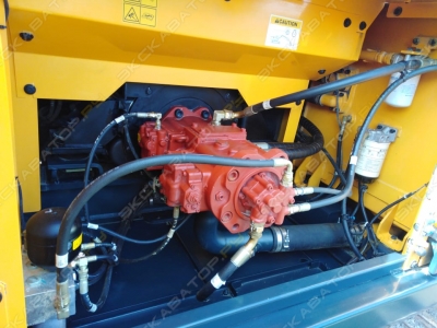 Hyundai R 300LC-9S [2]