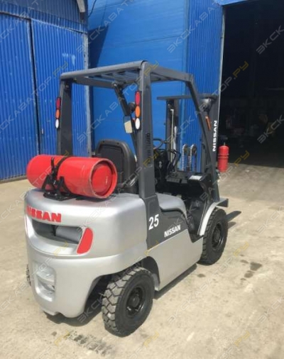 Nissan LYL02A25 [0]
