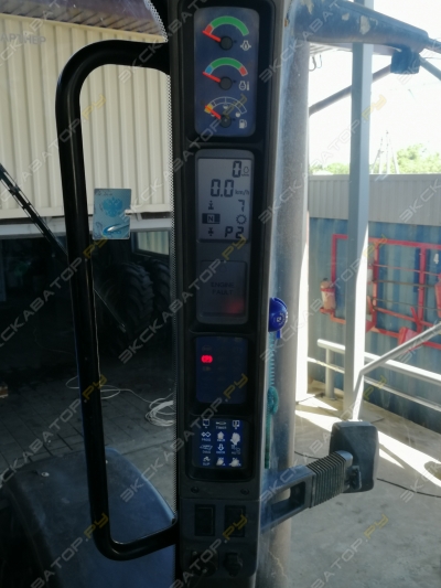 New Holland T8040 [2]