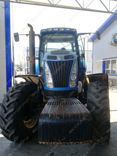 New Holland T8040 [3]
