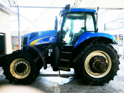 New Holland T8040 [1]