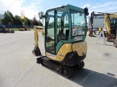 Yanmar B37-2 [2]
