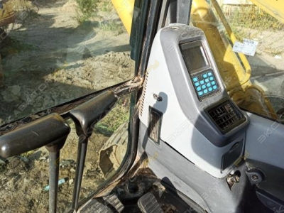 Komatsu PC200 [1]