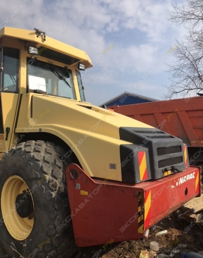 Dynapac CA302D [4]
