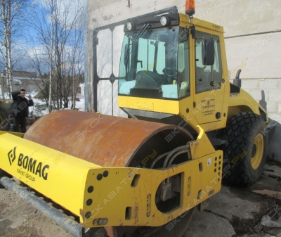 Bomag BW 213 D-4 [1]