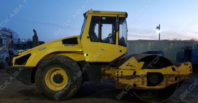 Bomag BW 213 D-4 [1]