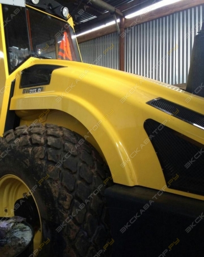 Bomag BW 213 D-4 [3]