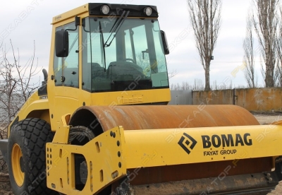 Bomag BW 213 D-4 [2]