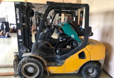 Komatsu FD30T-17 [3]