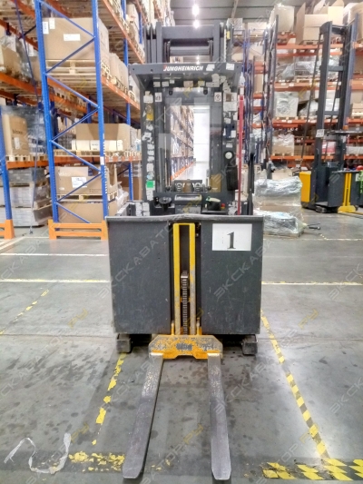 Jungheinrich EKS 210 Z [1]