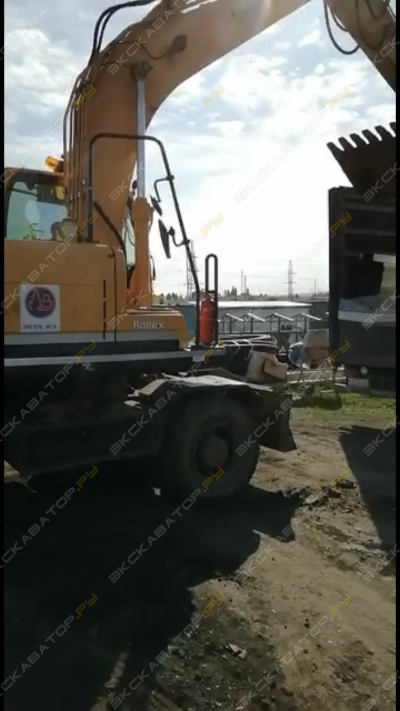 Hyundai R180W-9S [4]
