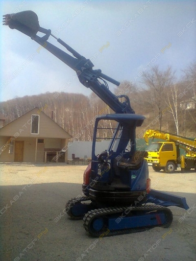 Komatsu PC28UU [2]