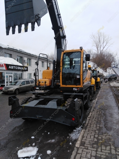 Hyundai R180W-9S [0]