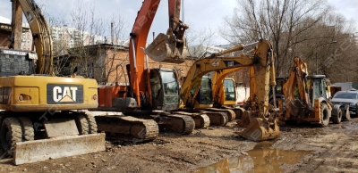Hitachi ZX200-3 [1]