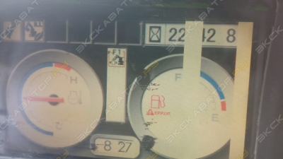 Hitachi ZX240-3 [4]