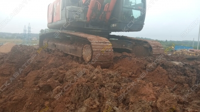 Hitachi ZX240-3G [1]