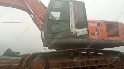 Hitachi ZX240-3G [0]