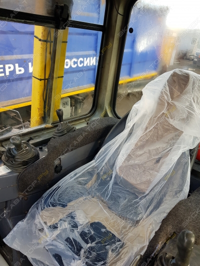 Komatsu D65E-12 [3]