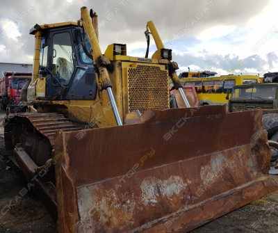 Komatsu D65E-12 [1]