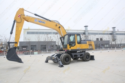 XCMG XE210WB [1]
