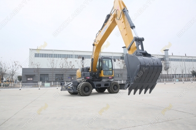 XCMG XE210WB [3]