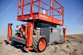 Skyjack SJ 6832 RT [4]