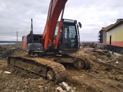 Hitachi ZX200 [3]