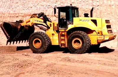 New Holland LW 270 B [0]