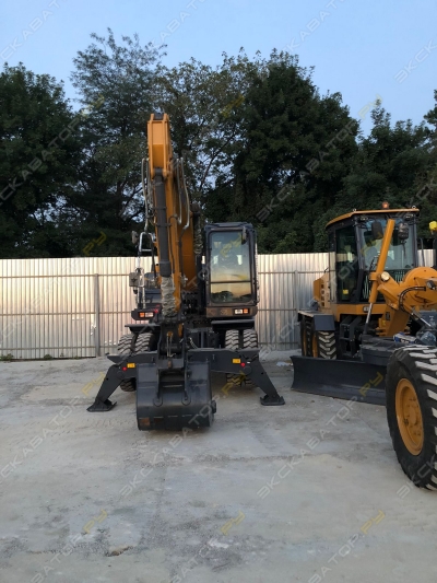 XCMG XE150WD [2]