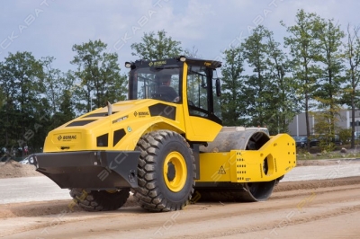 Bomag BW 226 DH-5 [2]