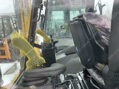 New Holland B115B [6]