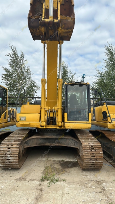 Komatsu PC300-8M0 [1]
