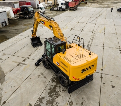 Sany SY215W [2]